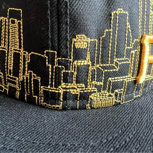 Pittsburgh pirates Black and Gold City Skyline Cap fitted 6 3/4 - Picture 4 of 11